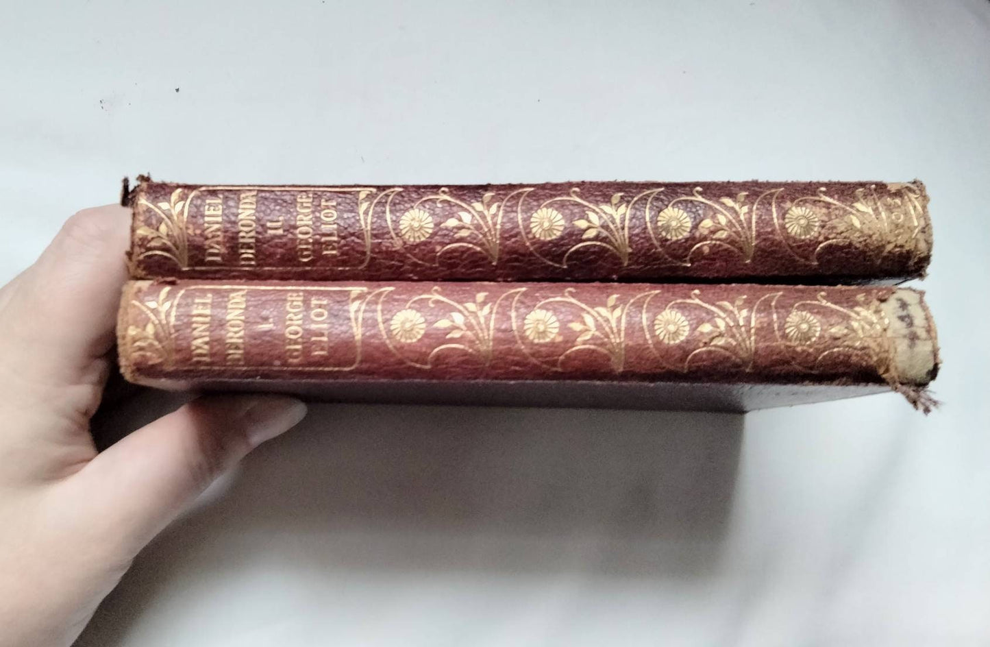 Vintage book set Daniel Deronda by George Eliot 1911 leather bound in two volumes