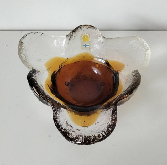 Mid Century Humppila Finland signed Pertti Santalahti cola glass bowl