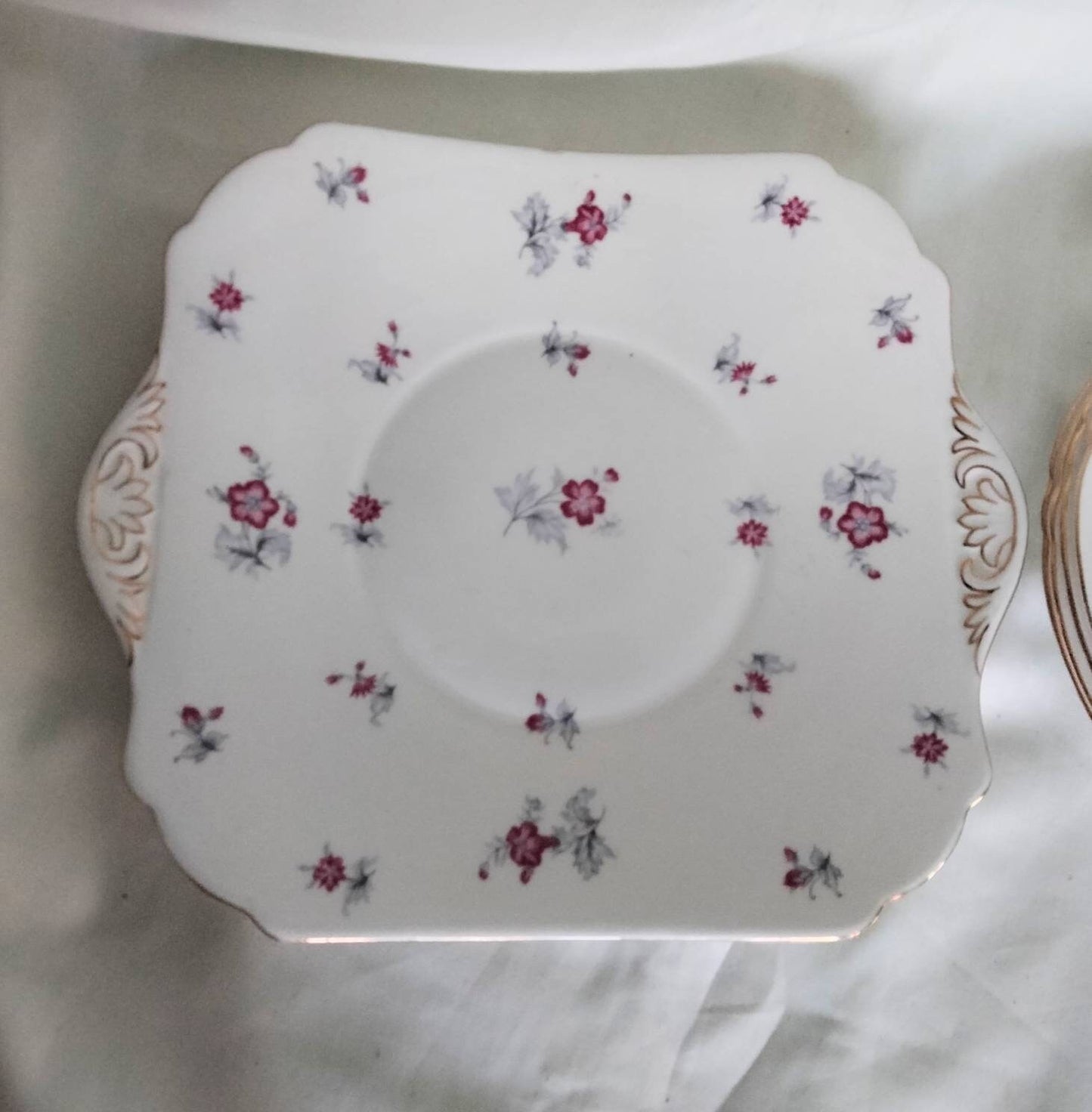 Shelley Charm 1950s red flower pattern sandwich set