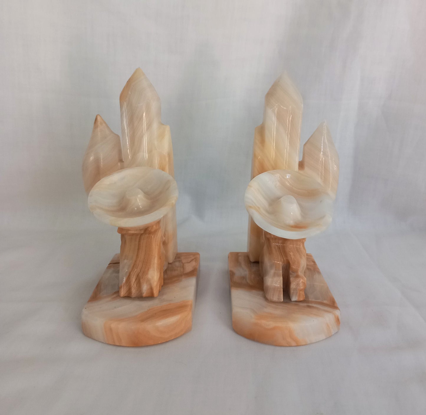 Pair Of 1970s Yellow Onyx Stone Bookends of Mexican Hombres in Sombreros